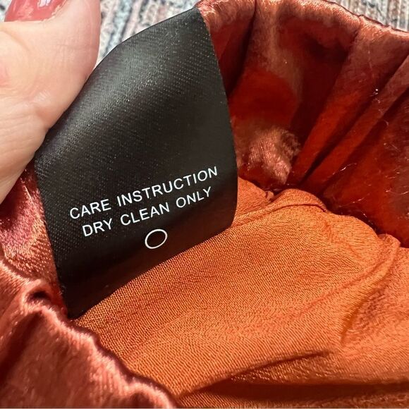 Lovers & Friends Tristan Jogger Satin Side Slit Pants Rust Terracotta Brown NWT - Picture 15 of 15